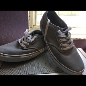 Grey vanz